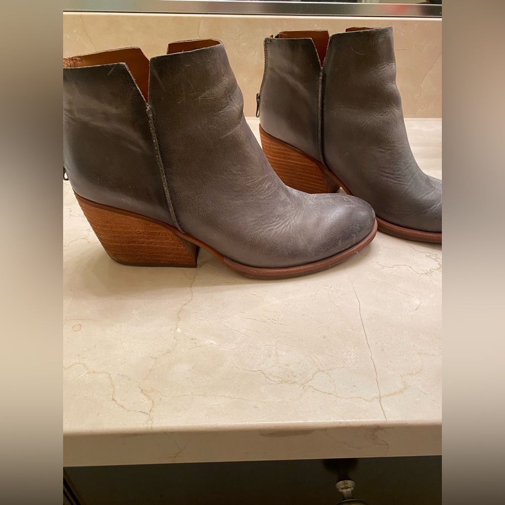 Kork Ease Grey Booties size 9